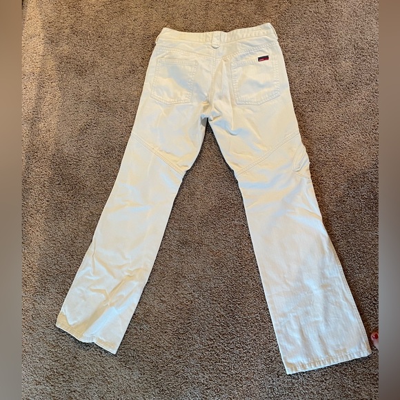 BCBG MaxAzria designer white / cream flared jeans w/buckle design size 6 Vintage - Picture 2 of 11